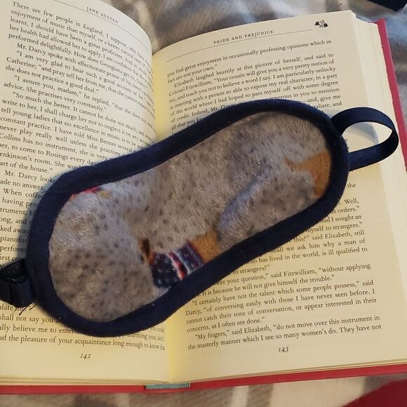 Sleeping Cover Mask   - Picture 1 of 4